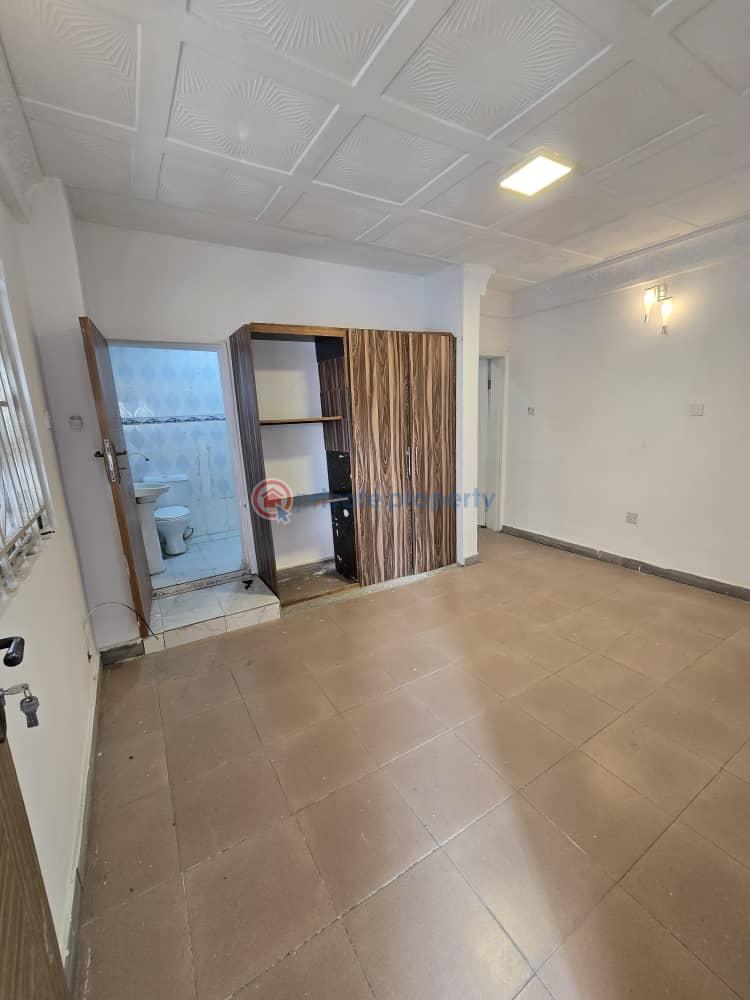 Serviced 2 bedroom apartment - 12 2 bedroom Flat & Apartment For Sale Victoria Island Lagos - 12
