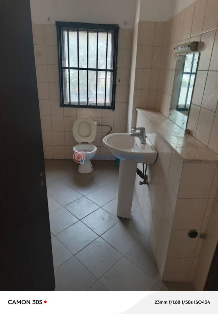 2 bedroom Block Of Flats For Rent Victoria Island Lagos - 3
