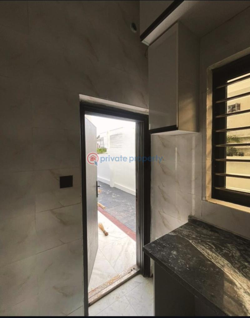2 bedroom Block Of Flats For Sale Lekki Scheme 2 Ajah Lagos - 4