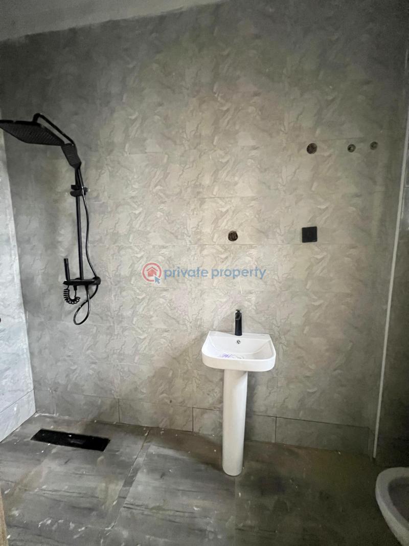 Serviced 2 bedroom apartment with elevator and gym - 5 2 bedroom Block Of Flats For Sale Ikate Elegushi Lekki Lagos - 5