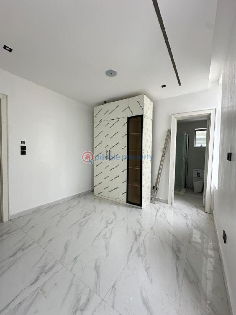 2 bedroom Block Of Flats For Sale Lekki Phase 1 Lagos - 8