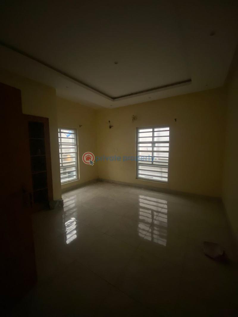 Serviced 2 bedroom flat for rent at bridgegate estate agungi=n5m. - 0 2 bedroom Block Of Flats For Rent Agungi Lekki Lagos - 0