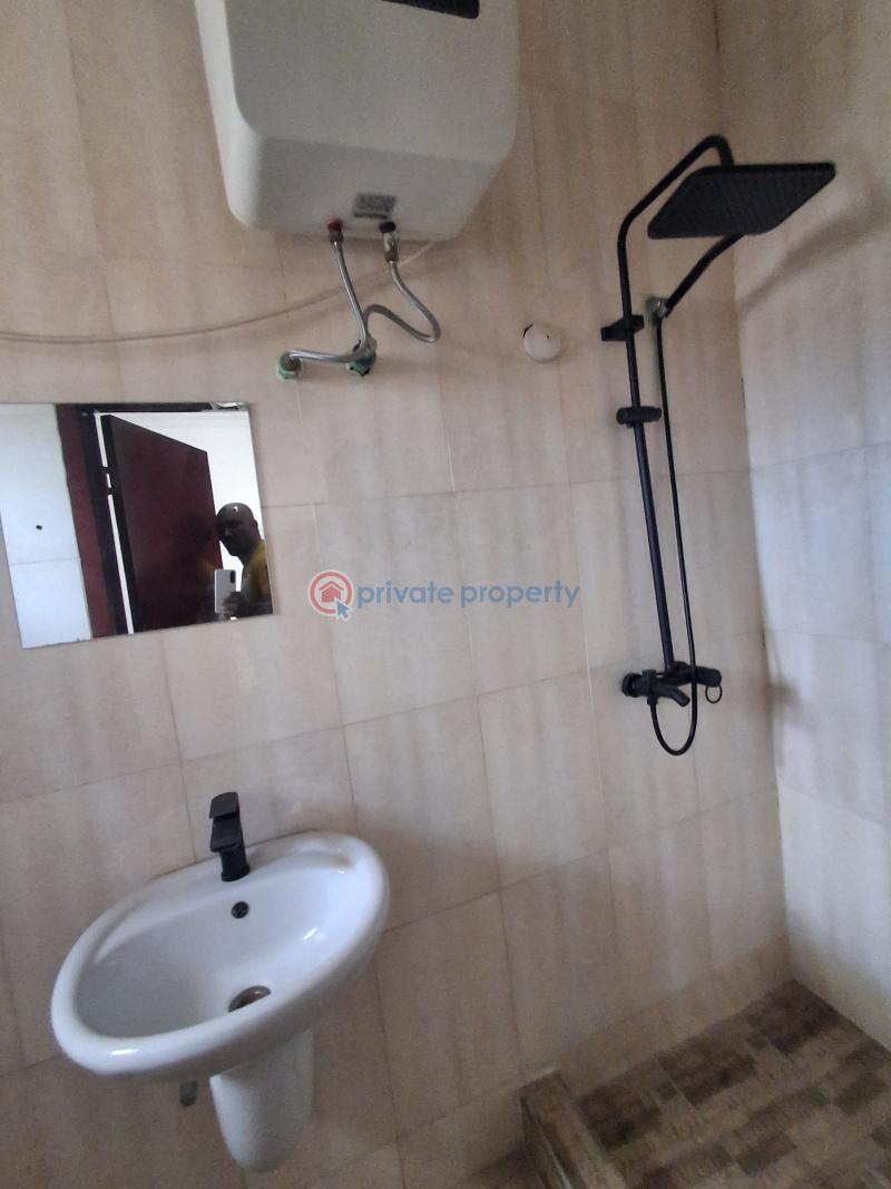 3 bedroom Flat & Apartment For Sale Milverton Estate Osapa London Lekki Lagos - 5