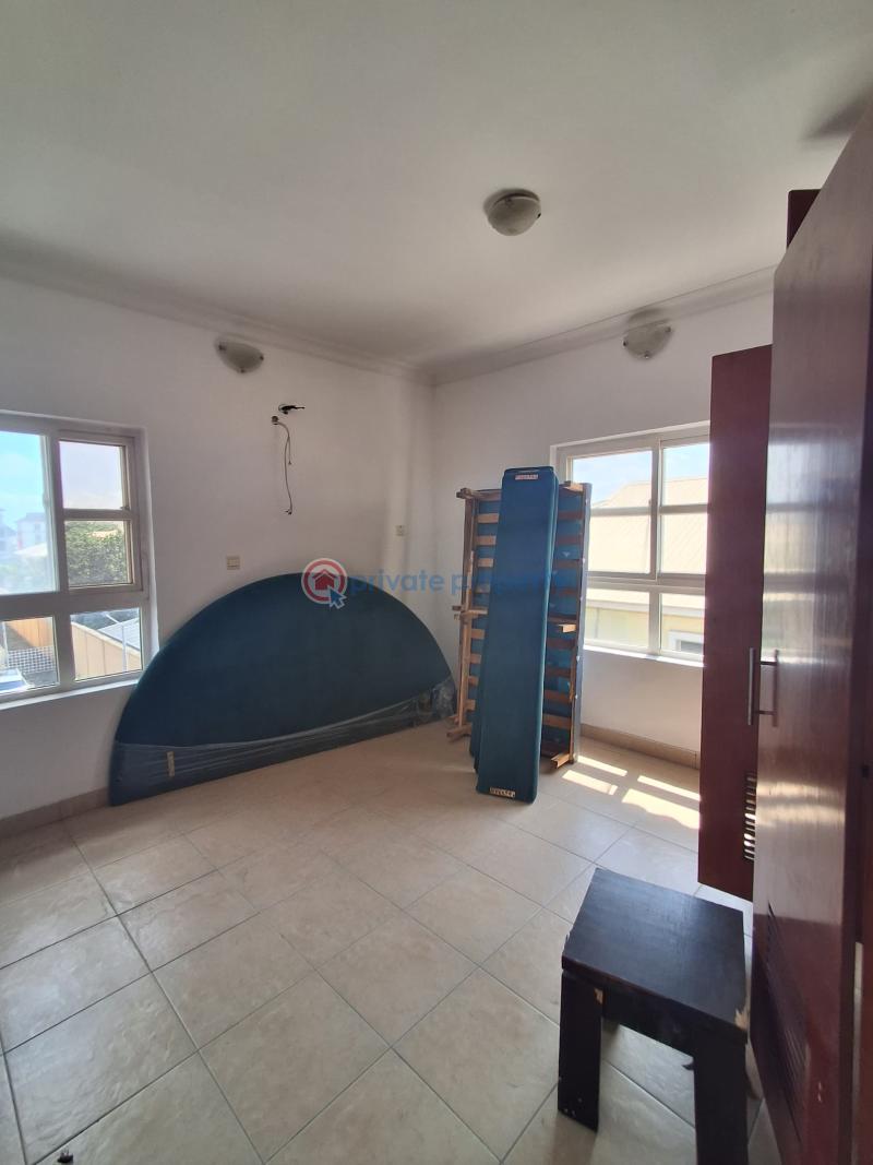 3 bedroom Flat & Apartment For Sale Milverton Estate Osapa London Lekki Lagos - 6