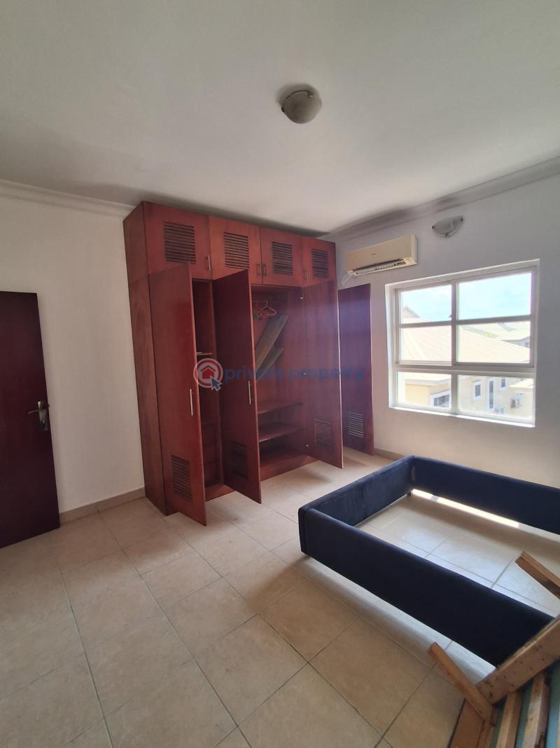 3 bedroom Flat & Apartment For Sale Milverton Estate Osapa London Lekki Lagos - 11