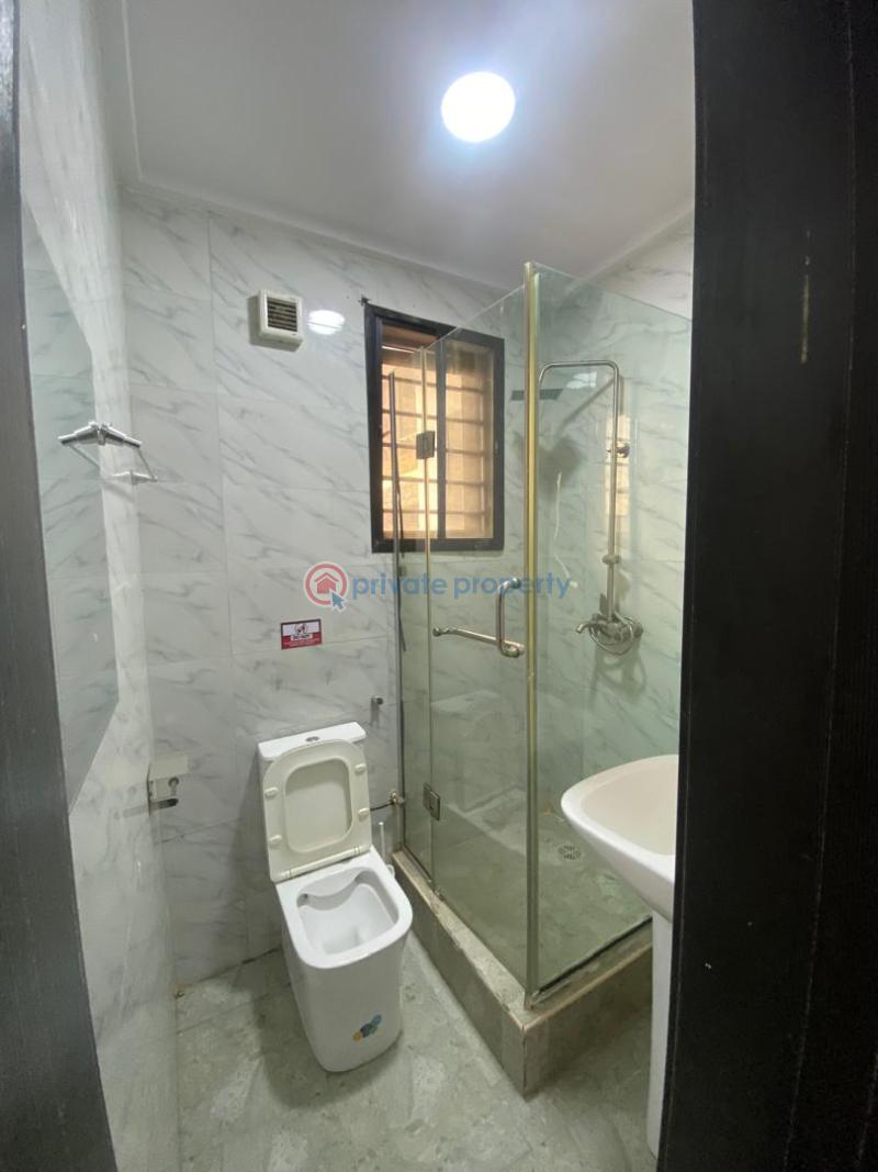 3 bedroom Flat & Apartment For Rent By Petrocam Lekki Right Lekki Lagos - 1