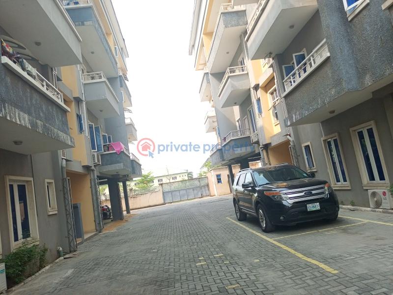 3 bedroom Flat & Apartment For Rent Well Secured Estate Oral Estate Lekki Lagos - 0