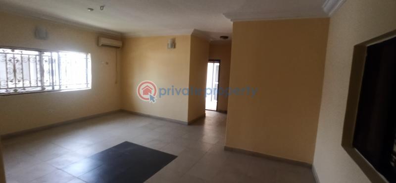 Serviced 3 bedrooms and bq - 16 4 bedroom Block Of Flats For Rent Wuse II Abuja Phase 1  - 16