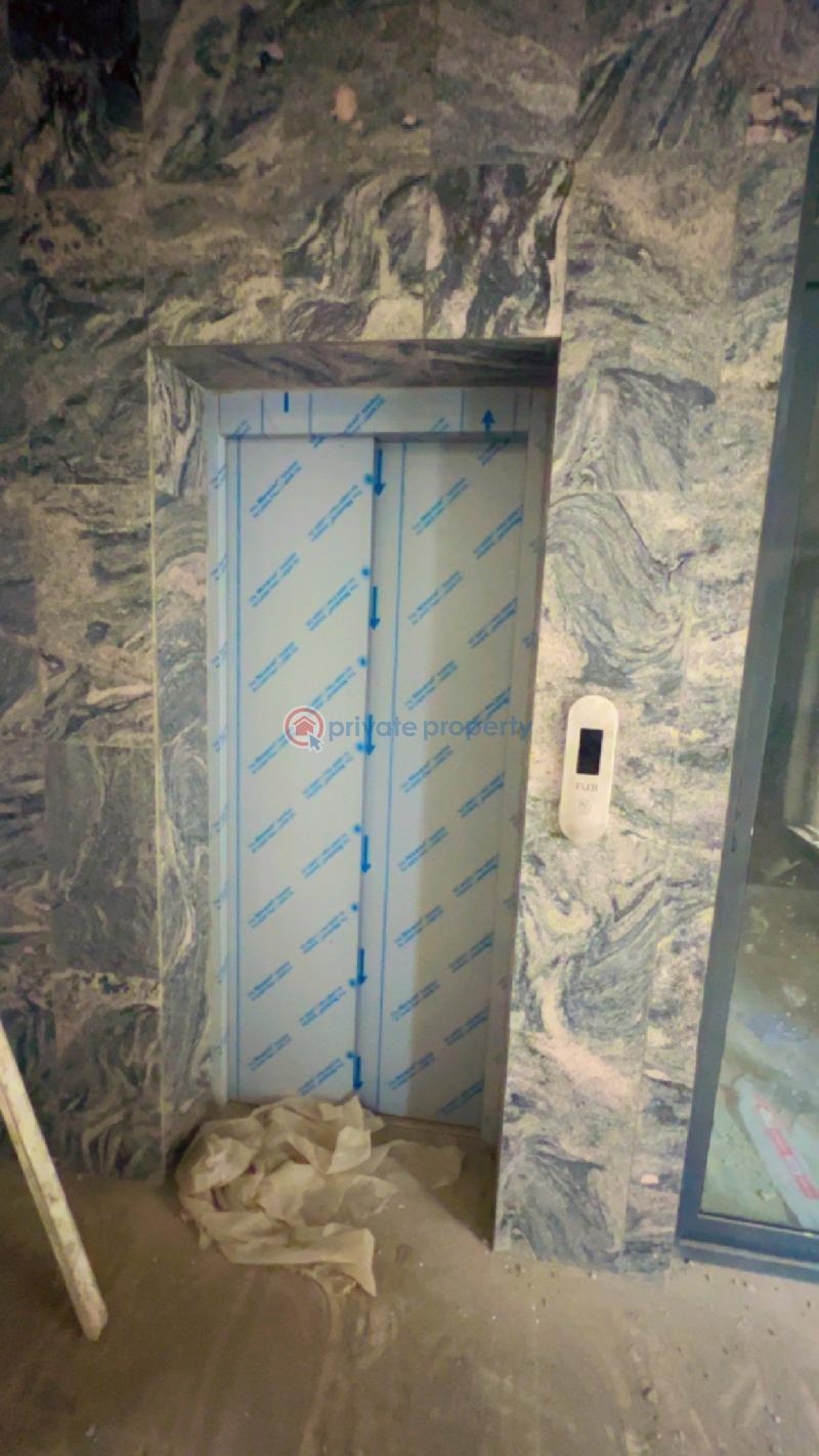 Serviced 32sqm on the ground floor directly on orchid road - 7 Shop For Sale Orchid Hotel Road, Lafiaji Lekki Lagos - 7