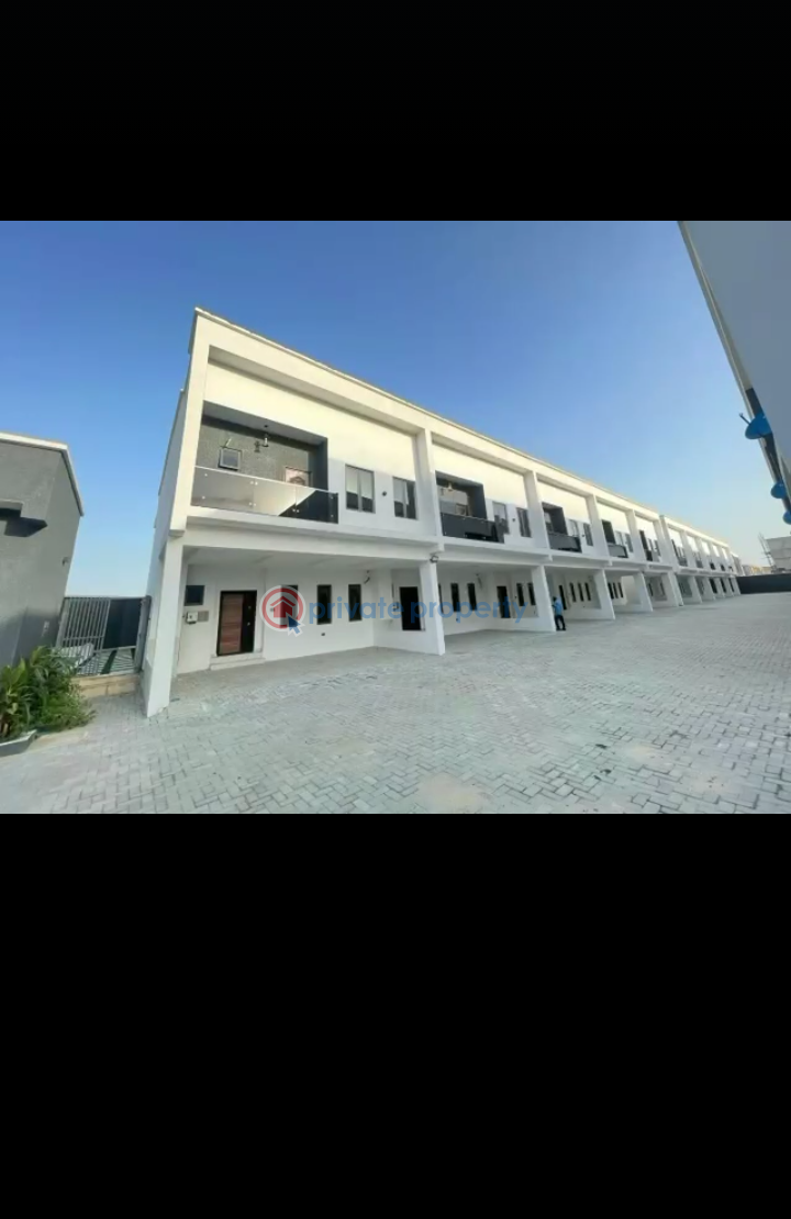 4 bedroom Duplex For Sale Mobil Road, Ilaje Lekki Lagos