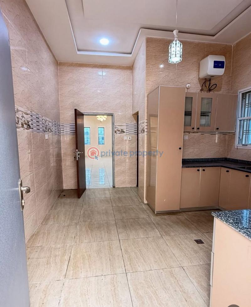 4 bedroom Townhouse For Rent Jahi District Jahi Abuja Phase 2  - 5