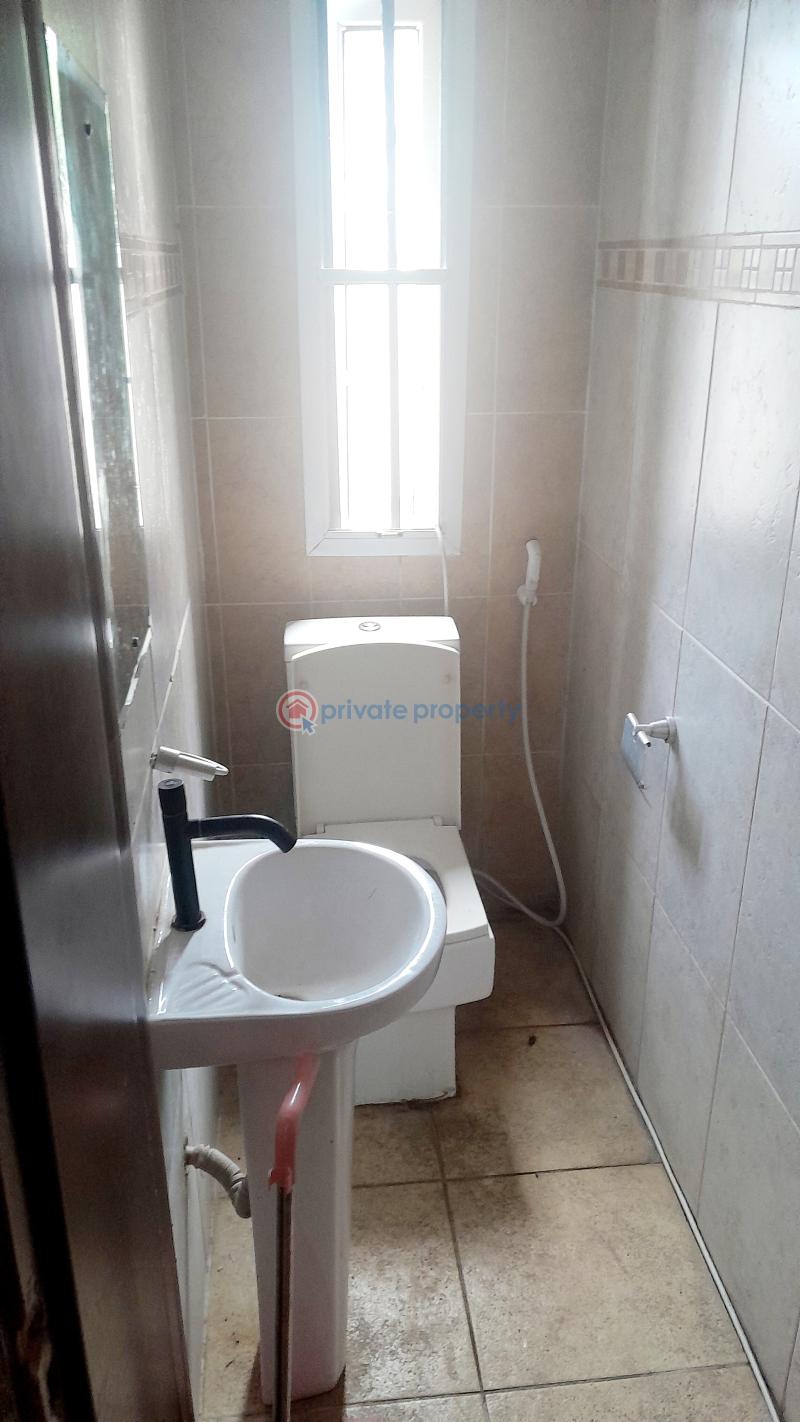Serviced 4 bedroom terraced duplex with bq - 4 4 bedroom Terraced Duplex For Sale Osapa Lekki Lagos - 4