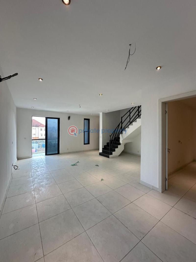 4 bedroom Maisonette For Rent Ologolo Lekki Lagos - 2