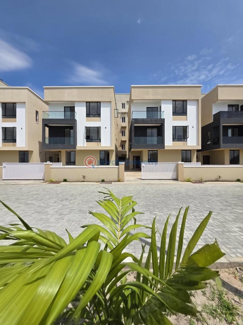 5 bedroom Detached Duplex For Sale Osapa London Lekki Lagos - 2