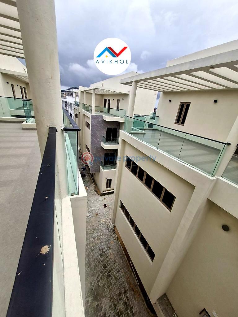 Serviced 5 bedroom semi-detached duplex with bq - 9 5 bedroom Semi detached Duplex For Sale Banana Island Ikoyi Lagos - 9