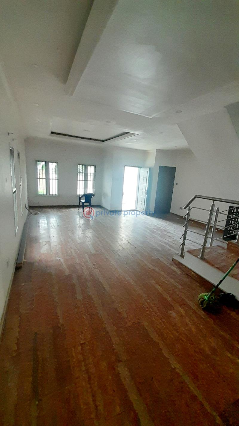Serviced and desent 4 bedroom terraced duplex with with bq - 1 4 bedroom Terraced Duplex For Sale Osapa Lekki Lagos - 1