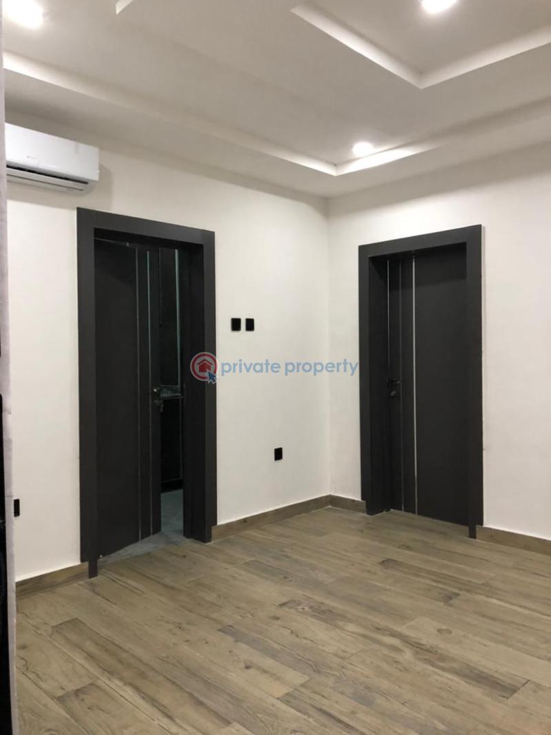 1 bedroom Self Contain For Rent Lekki Phase 1 Lagos - 4
