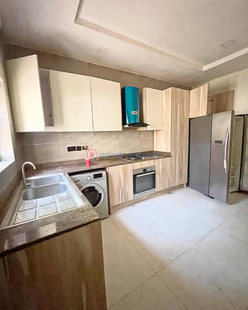 Serviced and spacious 4 bedroom terrace duplex with bq - 5 4 bedroom Terraced Duplex For Rent Lekki Phase 1 Lagos - 5