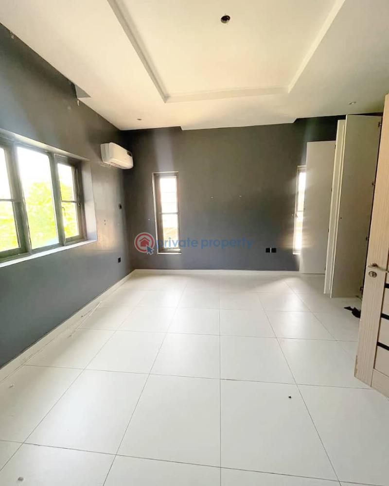 Serviced and spacious 4 bedroom terrace duplex with bq - 10 4 bedroom Terraced Duplex For Rent Lekki Phase 1 Lagos - 10
