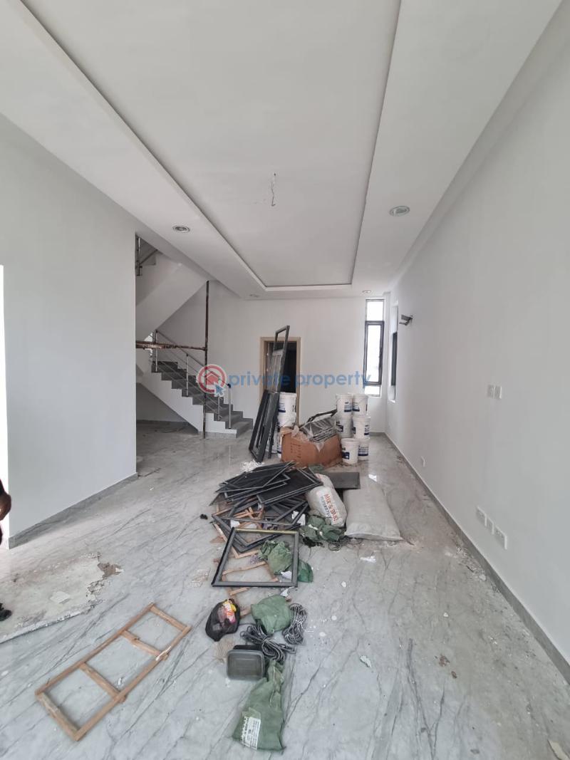 Serviced brand new 4 bedroom terrace duplex with bq within a mini estate - 3 4 bedroom Terraced Duplex For Rent Freedom Way Lekki Phase 1 Lagos - 3