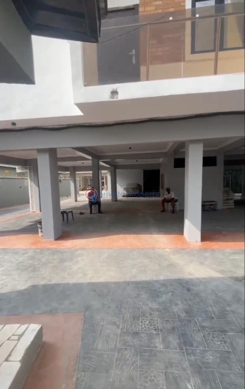 1 bedroom Block Of Flats For Sale Off Itire Road Surulere Lagos - 11