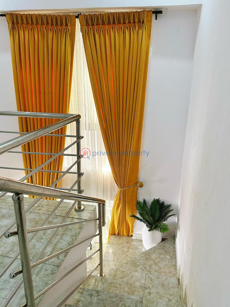 Serviced furnished 2 bedroom flat with pool - 1 2 bedroom Block Of Flats For Rent Ikate Lekki Phase 1 Lagos - 1