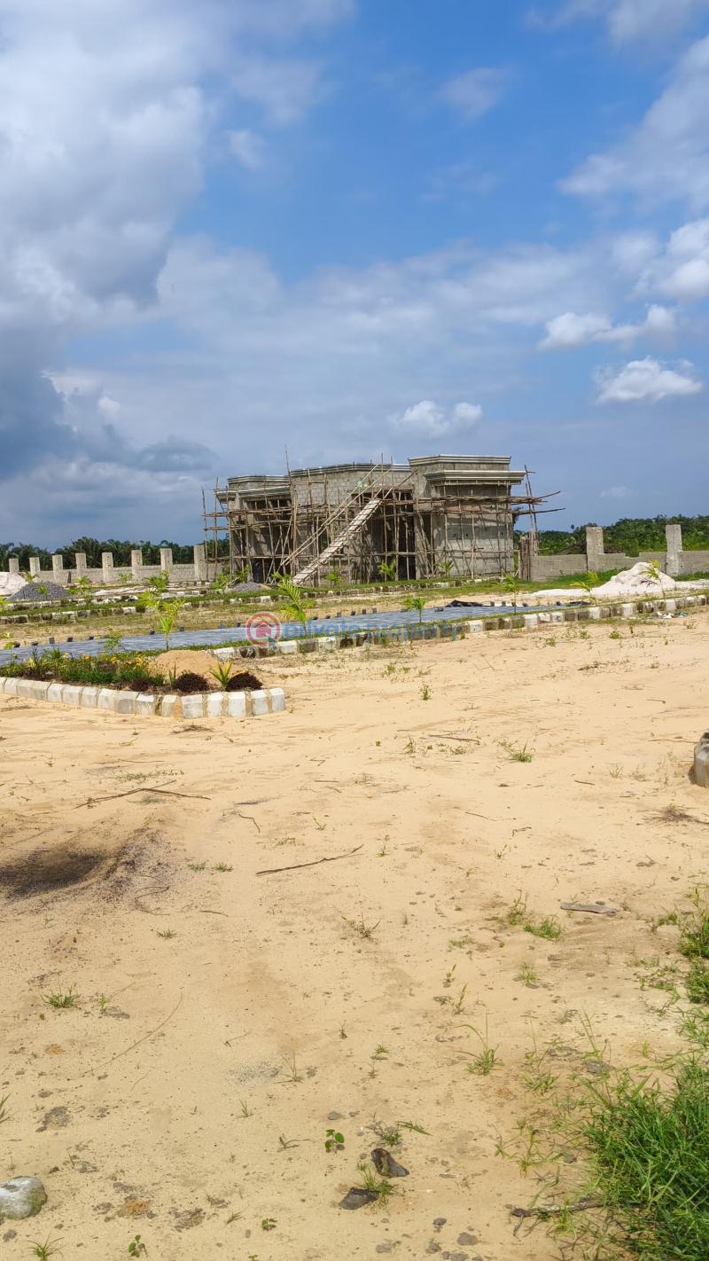 Mixed use Land For Sale Olunde, Off Lagos Ibadan Expressway, Mkh City Ibadan Oyo - 1