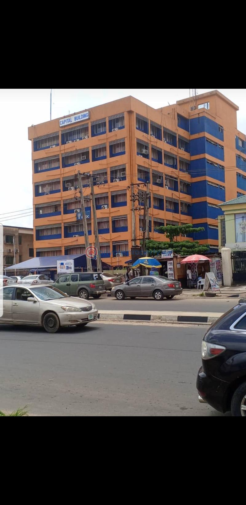 7 bedroom Office For Sale Capital Building Ring Road Ibadan Ring Road Ibadan Oyo - 1