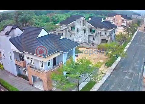 5 bedroom Detached Duplex For Sale Neighborhood Corona School Lekki Scheme 2 Abijo Ajah Lagos - 1