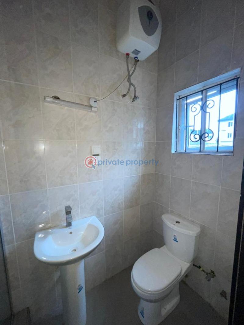 2 bedroom Block Of Flats For Rent Ikota Lekki Lagos - 10