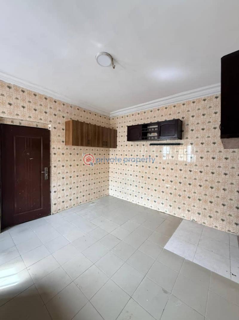 3 bedroom Flat & Apartment For Rent Graceland Estate Extension Abraham Adesanya Ajah Lagos - 3
