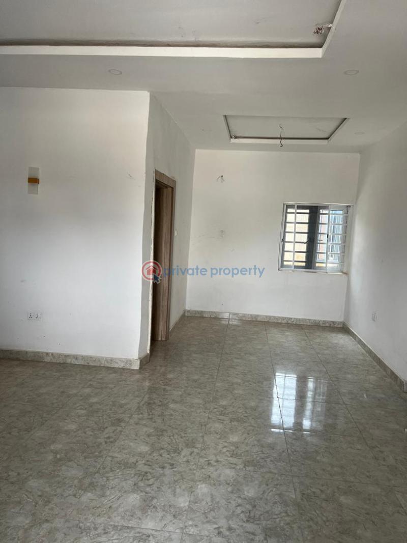 3 bedroom Block Of Flats For Rent Jahi Abuja Phase 2  - 1