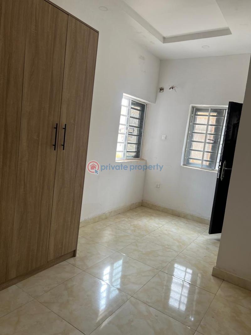 3 bedroom Block Of Flats For Rent Jahi Abuja Phase 2  - 5