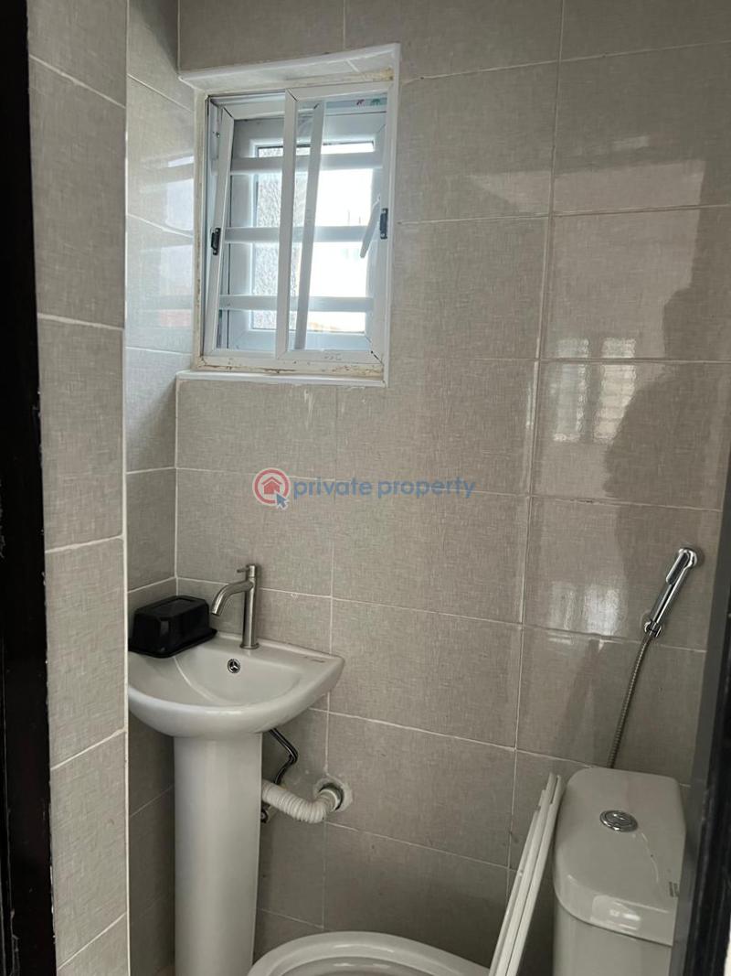 3 bedroom Block Of Flats For Rent Jahi Abuja Phase 2  - 4