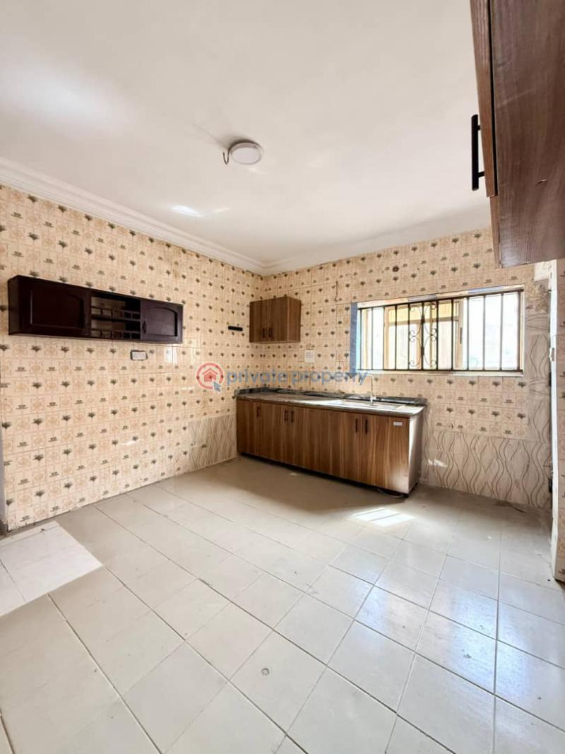 3 bedroom Flat & Apartment For Rent Graceland Estate Extension Abraham Adesanya Ajah Lagos - 11