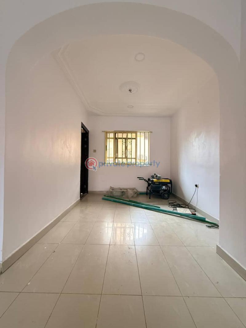 3 bedroom Flat & Apartment For Rent Graceland Estate Extension Abraham Adesanya Ajah Lagos - 10