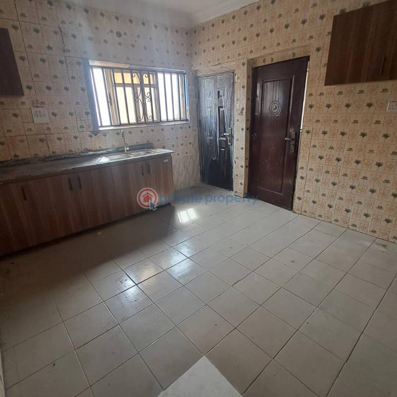 3 bedroom Flat & Apartment For Rent Graceland Estate Extension Abraham Adesanya Ajah Lagos - 5