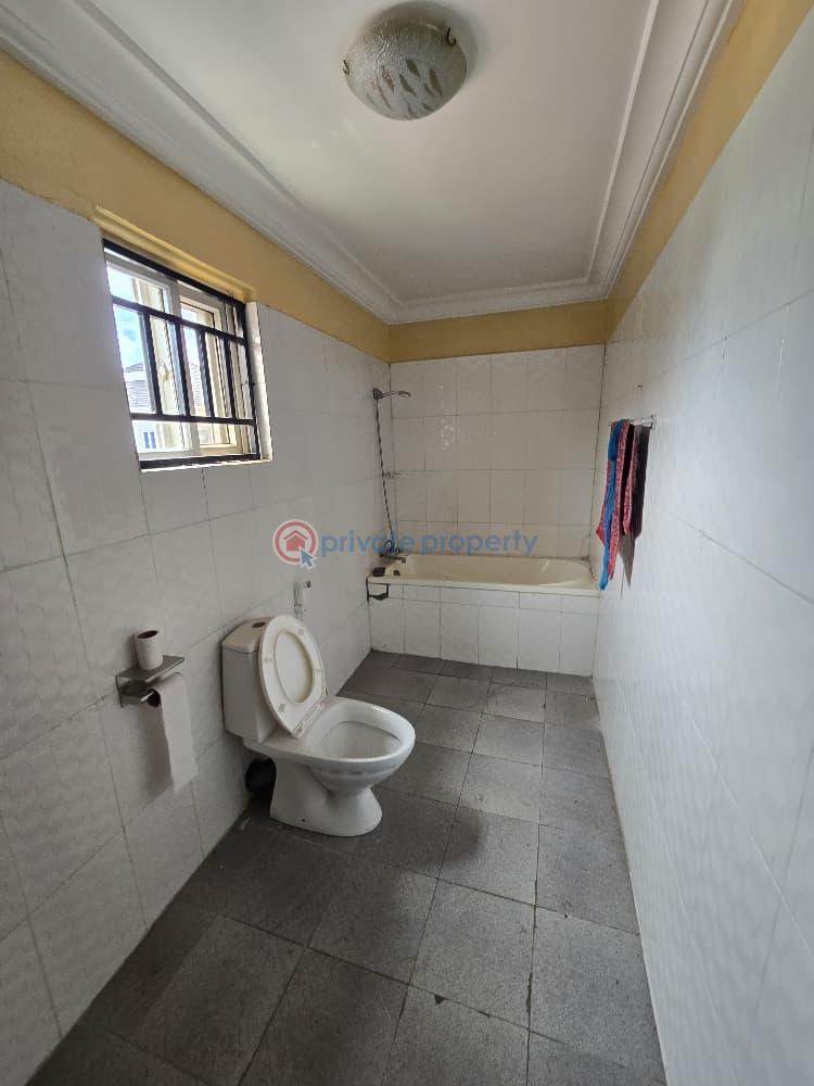 4 bedroom Bungalow For Rent Monastery Road Sangotedo Lagos - 4