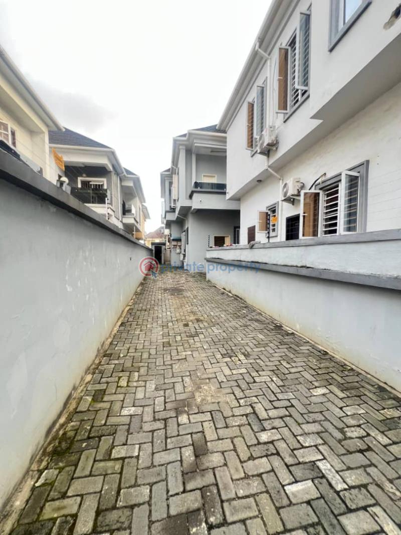 4 bedroom Semi detached Duplex For Rent Secured Estate Ologolo Lekki Lagos - 0
