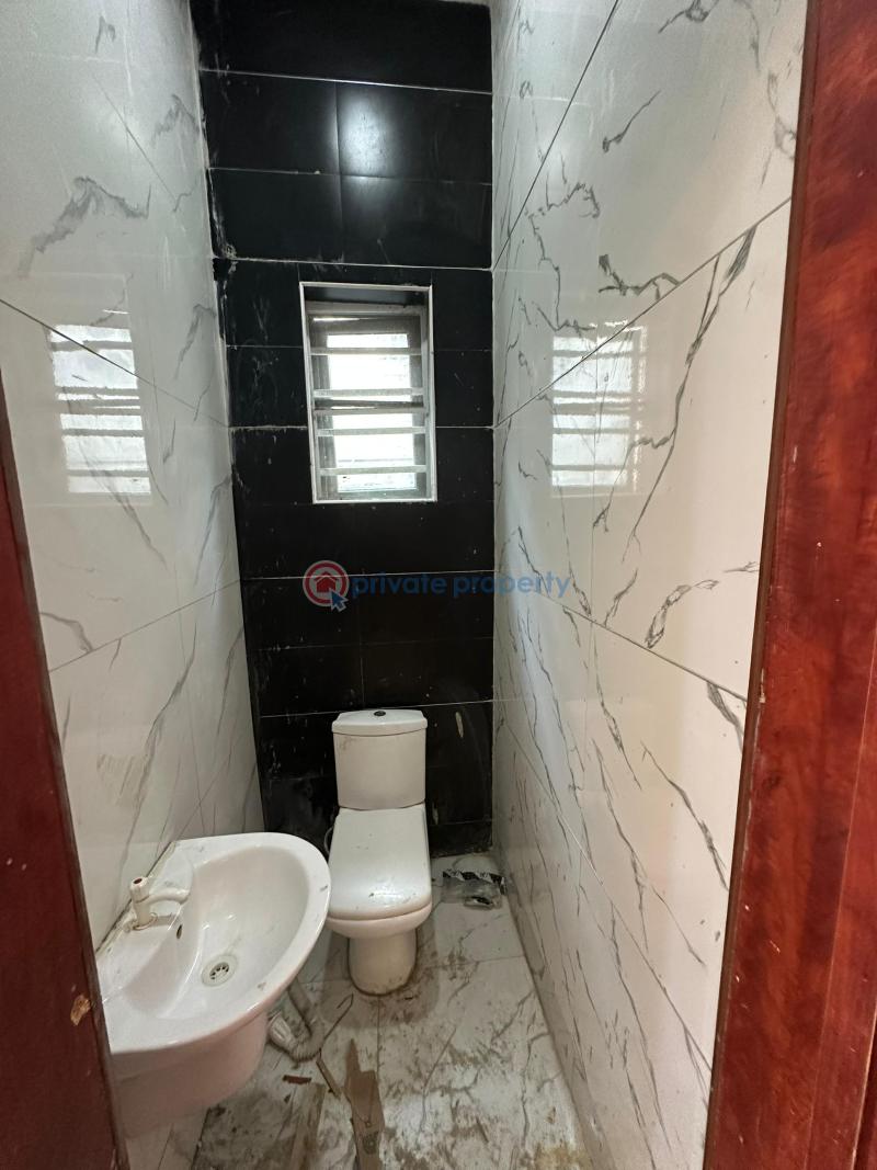 4 bedroom Semi detached Duplex For Rent Secured Estate Ikota Lekki Lagos - 5