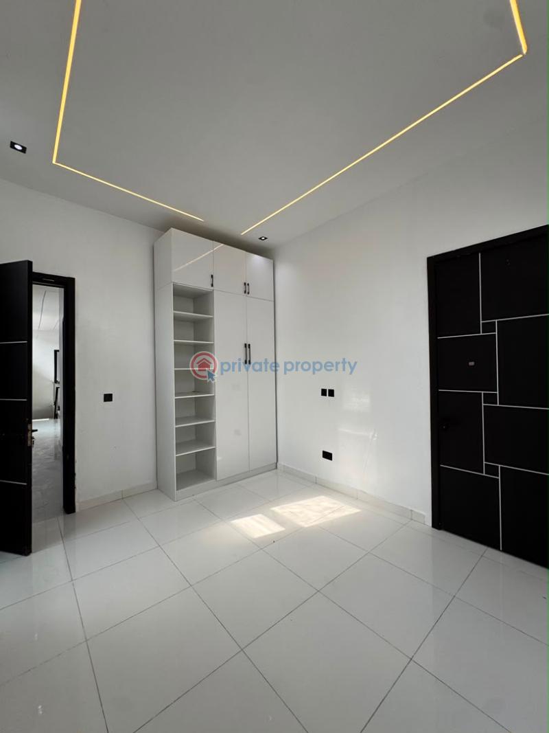5 bedroom Detached Duplex For Sale Ikota Lekki Lagos - 2