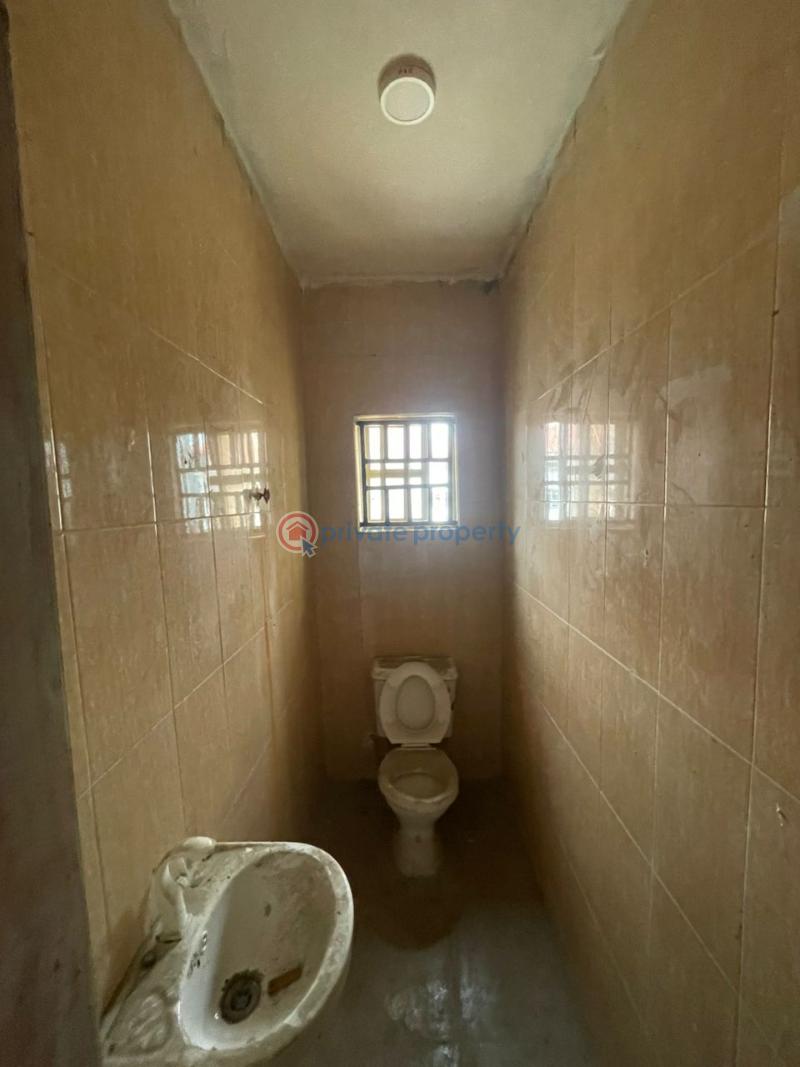 3 bedroom Flat & Apartment For Rent Olokonla Ajah Lagos - 4