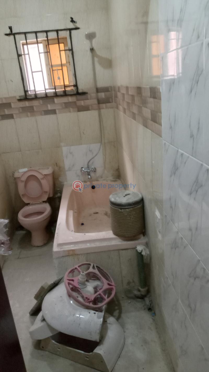 1 bedroom Mini Flat For Rent Osapa Lekki Lagos - 2