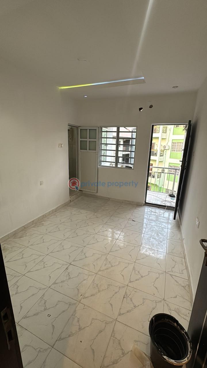 1 bedroom Mini Flat For Rent Ebun Street, Abule Oja, Yaba Abule Oja Yaba Lagos - 1