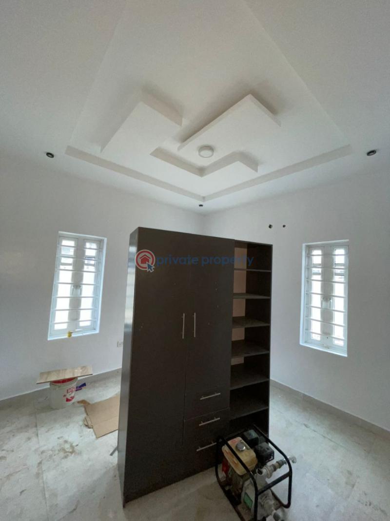 2 bedroom Penthouse For Rent Majek Sangotedo Lagos - 8