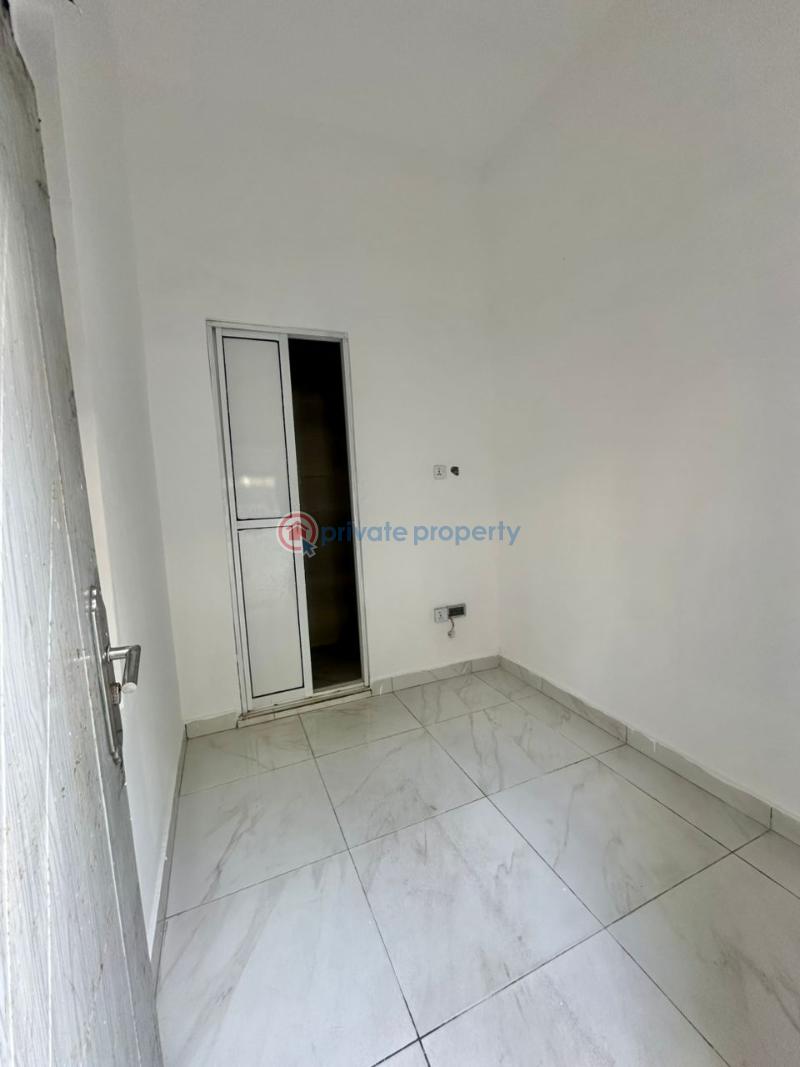 1 bedroom Room or Boys Quarter For Rent Canal West Estate Osapa Lekki Lagos - 4