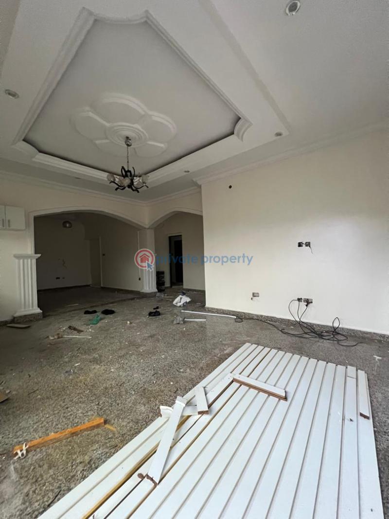 2 bedroom Block Of Flats For Rent Fara Park Bus Stop Majek Sangotedo Lagos - 1