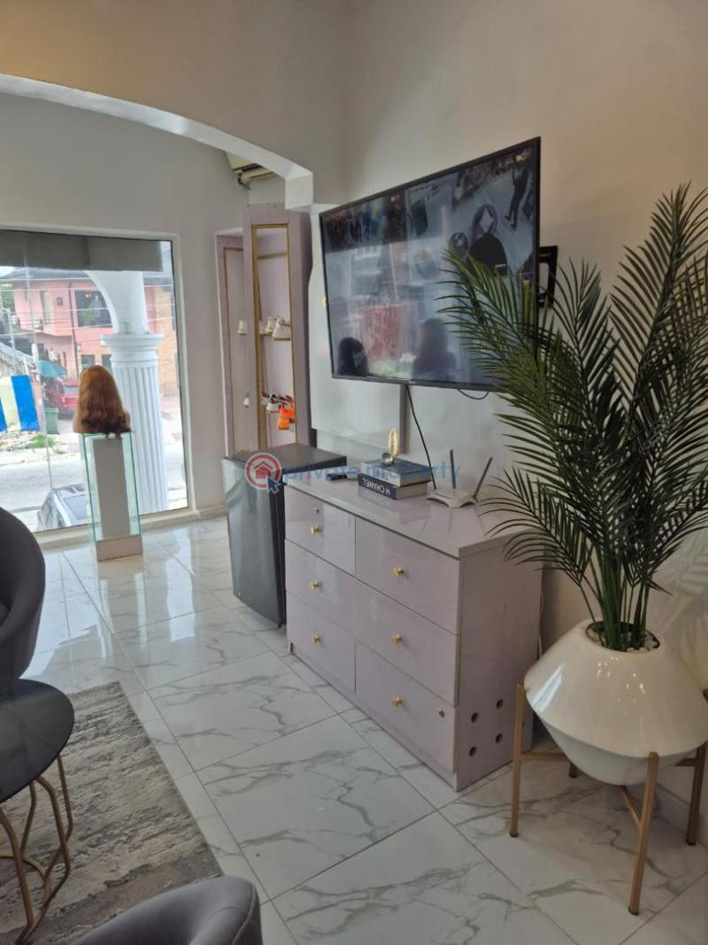 Shop For Rent Lekki Phase 1 Lagos - 1