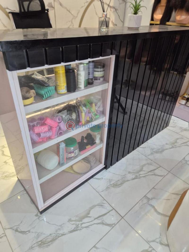 Shop For Rent Lekki Phase 1 Lagos - 11