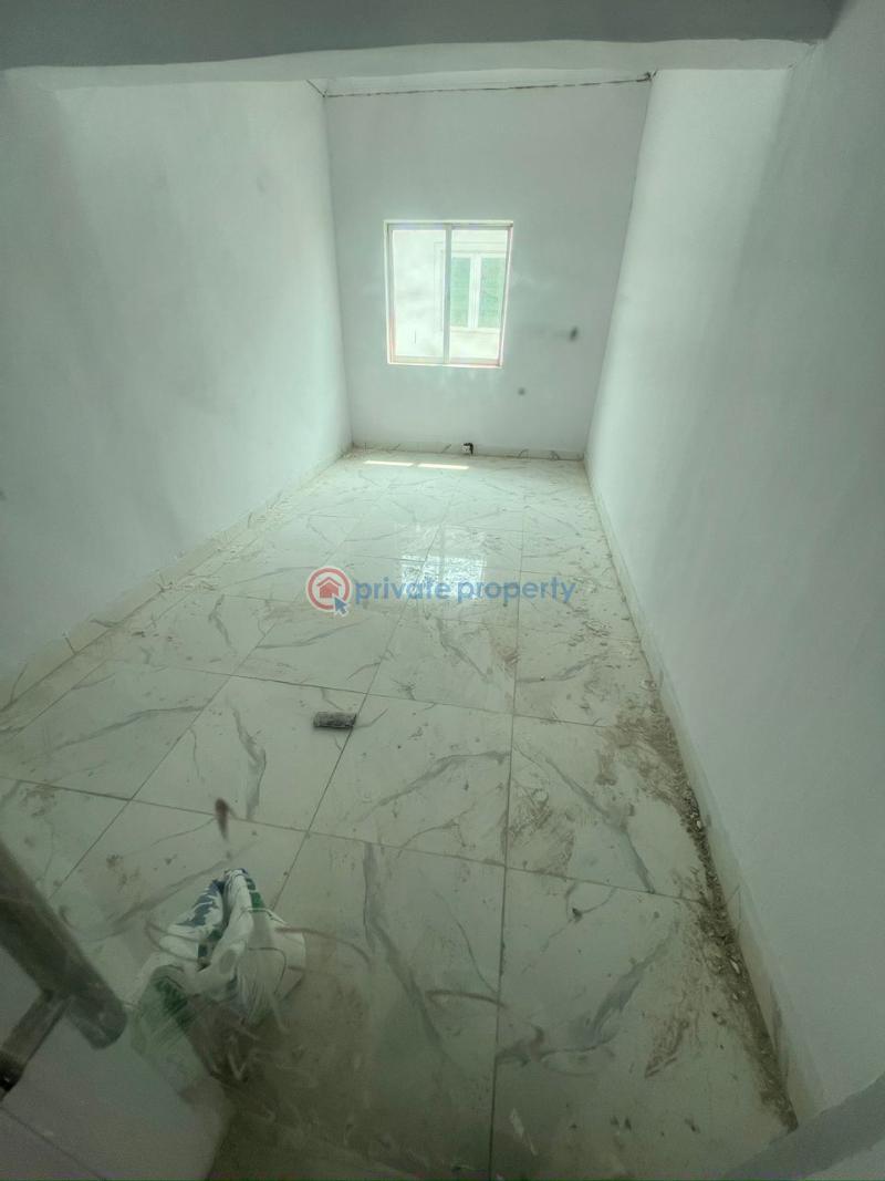 Shop For Rent Lekki Phase 1 Lagos - 0